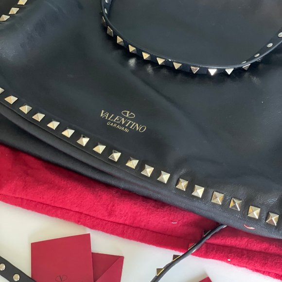 Valentino Garavani medium Rockstud leather tote - Picture 2 of 4